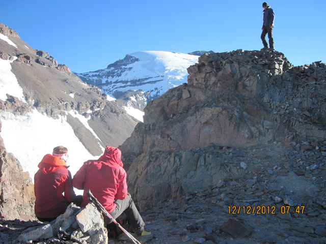 Resting-on-the-way-to-the-Mt-Leonera2