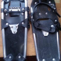 Arriendo raquetas de nieve niño