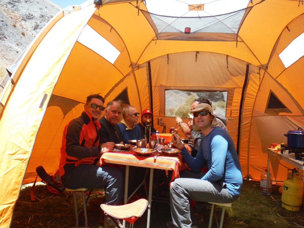 ojos del salado base camp