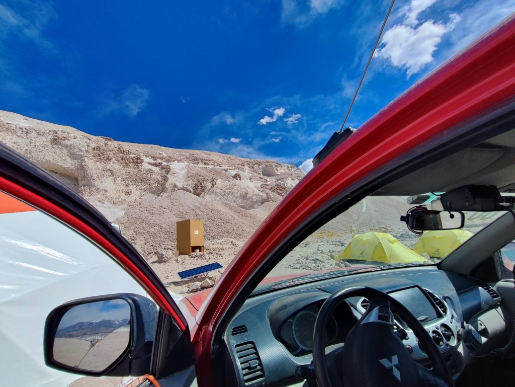 ojos del salado base camp
