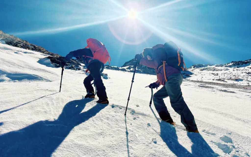 reaching-ojos-del-salado-highest-volcano-summit